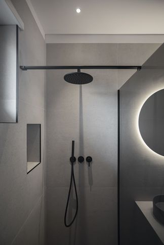 Bagno in stile japandi di 5 di APstudio