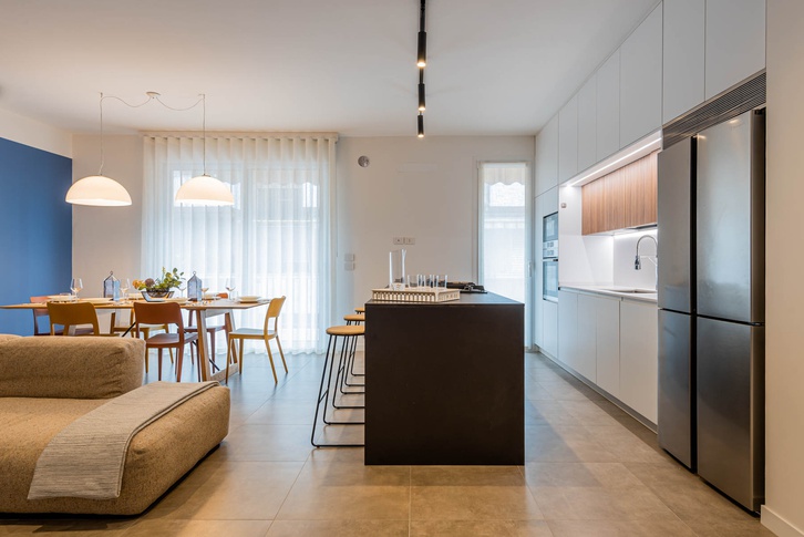 Open Space in stile contemporaneo di 38 di Micro Interior Design