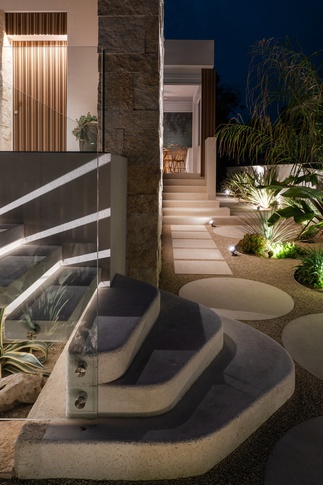 Giardino in stile mediterraneo di 126 di Francesco Cardano Interior Designer