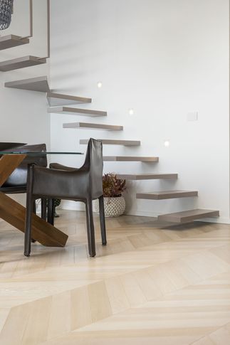 Scale in stile contemporaneo di null di 13GC_architekt Scale in stile contemporaneo di null di 13GC_architekt