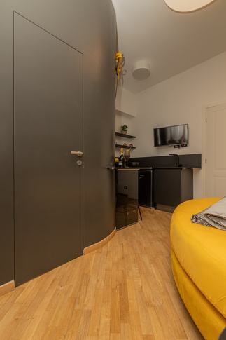 Camera da Letto in stile urban di 13 di Valentina Solera Architetto Camera da Letto in stile urban di 13 di Valentina Solera Architetto