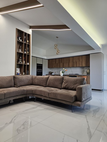 Open Space in stile moderno di 40 di CM Interiors