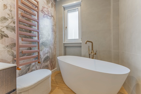 Bagno in stile contemporaneo di 5 di Claudia Del Core Architetto