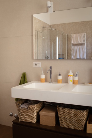 Bagno in stile urban jungle di 9 di Prototype Design&Arc Bagno in stile urban jungle di 9 di Prototype Design&Arc