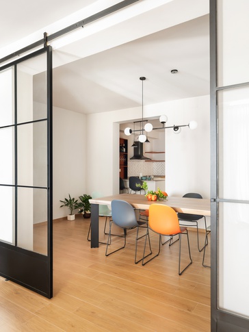 Sala da Pranzo in stile industriale di 17 di Arch.j Floriana Ferraioli