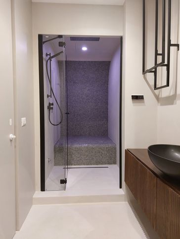 Bagno in stile contemporaneo di 7 di Claudia Cerrelli Design Bagno in stile contemporaneo di 7 di Claudia Cerrelli Design