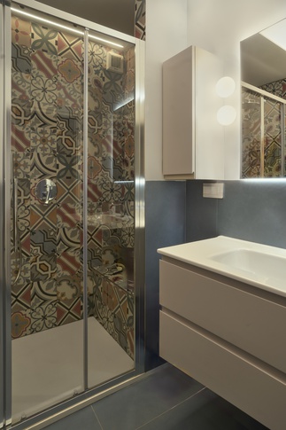 Bagno in stile contemporaneo di 5 di Alessio Vittori | Creative Design Studio Bagno in stile contemporaneo di 5 di Alessio Vittori | Creative Design Studio