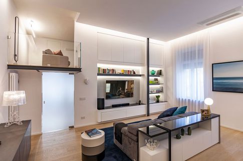 Open Space in stile minimal di 45 di Pucciarelli Architetti