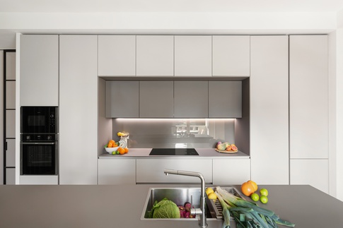 Cucina in stile contemporaneo di 25 di TGA_Studio