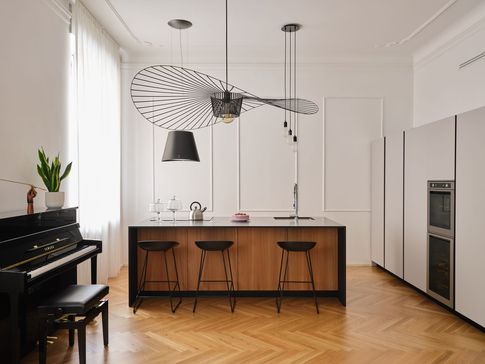 Open Space in stile transitional di 40 di Ciliegio Esterno