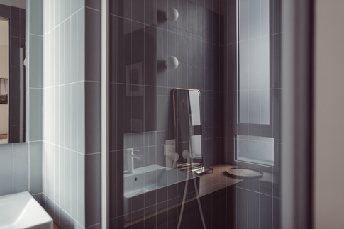 Bagno in stile contemporaneo di 3 di L’usine Bagno in stile contemporaneo di 3 di L’usine