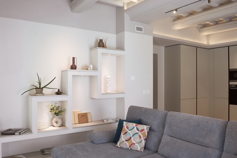 Open Space in stile contemporaneo di 50 di Alessio Vittori | Creative Design Studio Open Space in stile contemporaneo di 50 di Alessio Vittori | Creative Design Studio