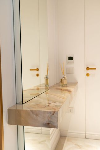 Soggiorno in stile contemporaneo di 25 di Salvatore Sito Interior Designer