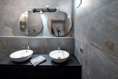 Bagno in stile contemporaneo di 6 di AD Design Bagno in stile contemporaneo di 6 di AD Design