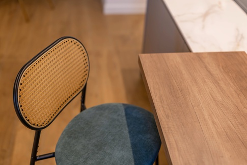 Open Space in stile contemporaneo di 40 di Claudia Del Core Architetto