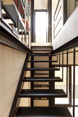 Scale in stile contemporaneo di null di valeria ingrao architetto Scale in stile contemporaneo di null di valeria ingrao architetto