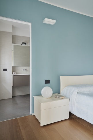 Camera da Letto in stile contemporaneo di 14 di GB+S | Gianluca Bugeia Studio