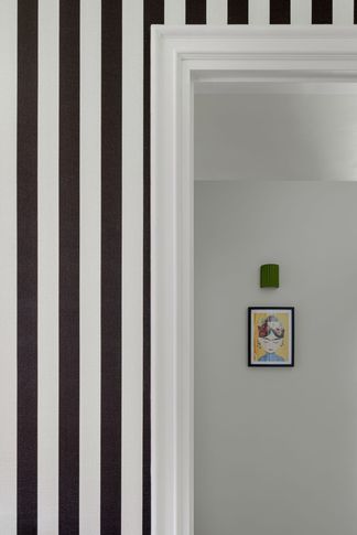 Corridoio in stile eclettico di 15 di Tania Mariani Interiors