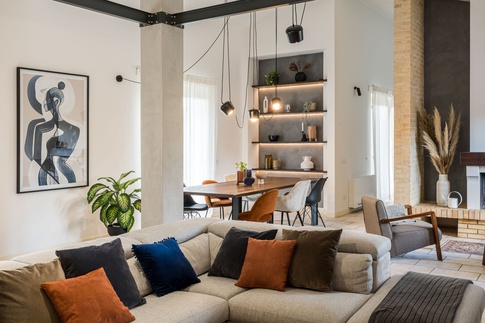 Soggiorno in stile contemporaneo di 57 di Micro Interior Design