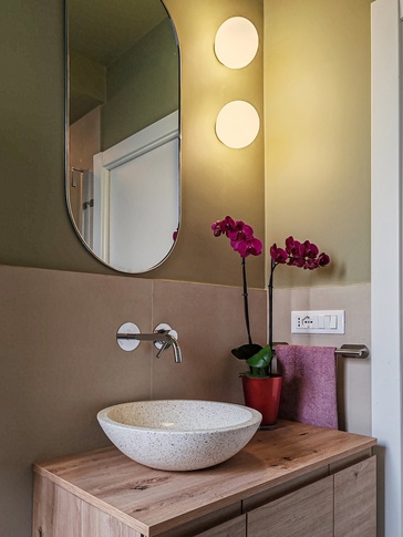 Bagno in stile contemporaneo di 6 di Rossana Alfieri Architetto Bagno in stile contemporaneo di 6 di Rossana Alfieri Architetto