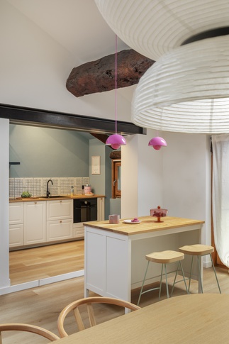 Cucina in stile scandinavo di 8 di Storie Design Studio