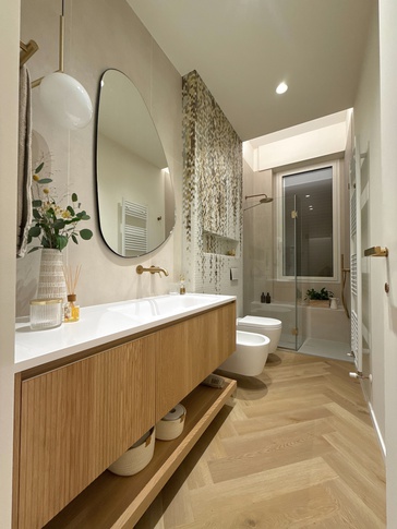 Bagno in stile contemporaneo di 4 di Ester Barboni architetto Bagno in stile contemporaneo di 4 di Ester Barboni architetto