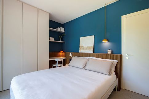 Camera da Letto in stile minimal di 10 di Cariolato Arredamenti