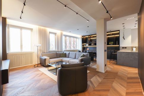 Soggiorno in stile moderno di 25 di Desearq studio - architettura e interior design
