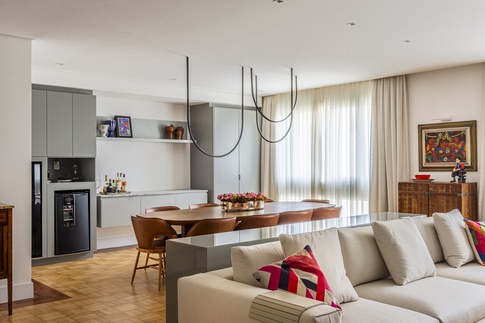 Soggiorno in stile moderno di 70 di Guzlive