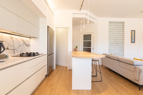 Open Space in stile contemporaneo di 33 di Micro Interior Design