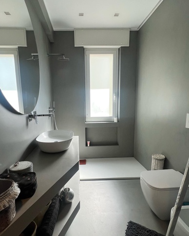 Bagno in stile contemporaneo di 10 di Architetto Trubini Maria Chiara Bagno in stile contemporaneo di 10 di Architetto Trubini Maria Chiara