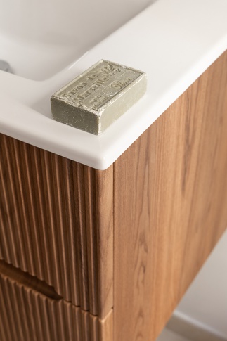 Bagno in stile contemporaneo di 6 di Alessia Provenzano architetto