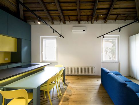 Cucina in stile contemporaneo di 10 di Francesca Delicato architettura e design
