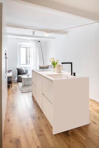 Open Space in stile contemporaneo di 27 di tIPS ARCHITECTS Open Space in stile contemporaneo di 27 di tIPS ARCHITECTS