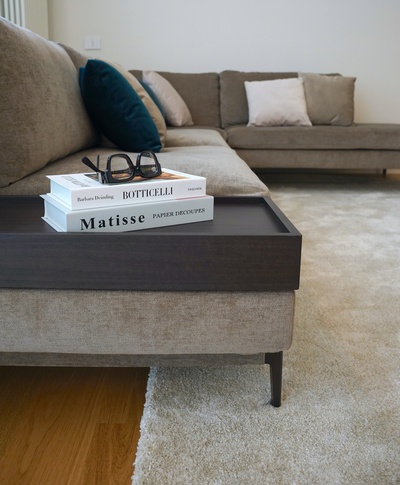 Open Space in stile contemporaneo di 48 di Rosaura D’Alessandro