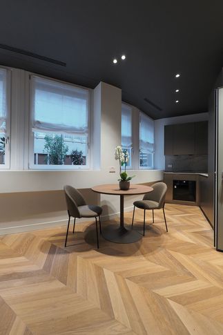 Open Space in stile contemporaneo di 20 di Desearq studio - architettura e interior design Open Space in stile contemporaneo di 20 di Desearq studio - architettura e interior design