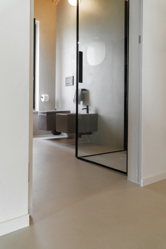 Bagno di Servizio in stile soft industrial di 5 di Simona Fogalesi interior designer