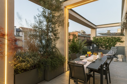 Terrazza in stile contemporaneo di 40 di tapas studio