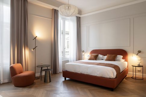 Camera da Letto in stile classico di 16 di ZPSTUDIO