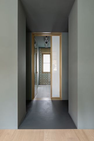 Open Space in stile minimal di 60 di MGK | Mohamed Keilani Studio