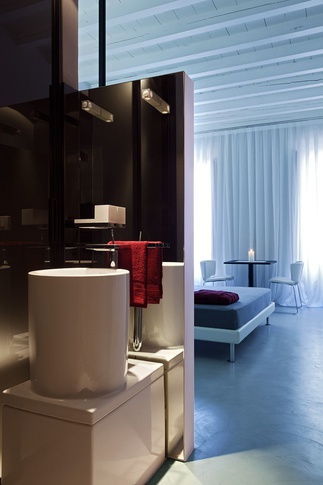 Camera da Letto in stile eclettico di 30 di COLLETTIVO_INVƎRSO