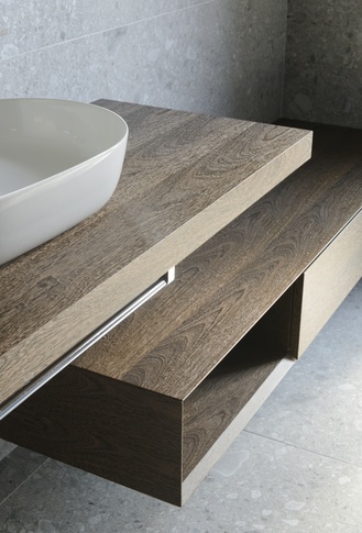 Bagno in stile moderno di 7 di RGAstudio