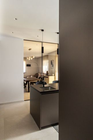 Cucina in stile contemporaneo di 20 di Vincenzo Castaldo Architetto Cucina in stile contemporaneo di 20 di Vincenzo Castaldo Architetto