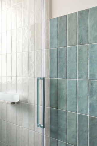 Bagno in stile industriale di 4 di Arch.j Floriana Ferraioli