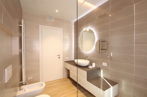 Bagno in stile moderno di 4 di JFD Juri Favilli Design