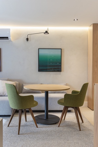 Soggiorno in stile moderno di 20 di Guzlive