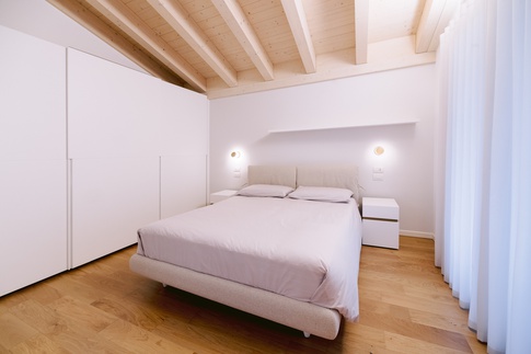 Camera da Letto in stile moderno di 20 di Christian Tezza Architetto