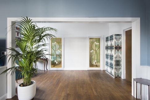 Soggiorno in stile art deco di 38 di STUDIO MOODULAR