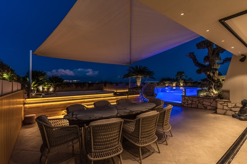 Terrazza in stile moderno di 250 di MOB Architects Terrazza in stile moderno di 250 di MOB Architects