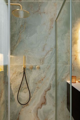 Bagno in stile minimal di 5 di Sofia Carta Studio Bagno in stile minimal di 5 di Sofia Carta Studio